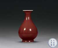 清雍正 霁红釉玉壶春瓶